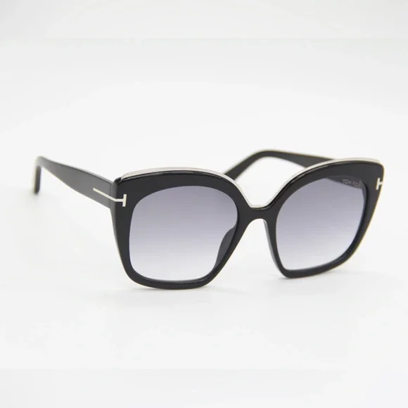 NEW TOM FORD CHANTALLE WOMEN SUNGLASSES TOM FORD TF944 01B EYEWEAR FT0944/S 01B s_wp_63d463a04bf9ffdf89fdb062.webp main image 2